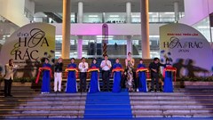 Triển lãm nghệ thuật tái chế “Hoa và Rác”