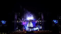 Khi nhạc Trịnh cất lời cùng “Hoa và Rác“