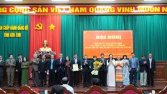 Kon Tum: Giảm 8 cơ quan, đơn vị cấp tỉnh, 17 cán bộ lãnh đạo xin nghỉ hưu trước tuổi
