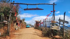 Chủ cơ sở du lịch trái phép hành xử thiếu văn hóa 