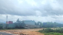 Xử lý điểm tập kết cát trái phép sau phản ánh của Báo Văn Hóa