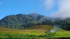 Có một “thảo nguyên” thu nhỏ đẹp như tranh giữa đại ngàn biên giới Đăk Plô