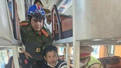Bắt nghi phạm chém 2 người nguy kịch sau hơn 15 giờ lẩn trốn