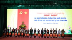 Phát huy vai trò “điểm tựa tinh thần” của già làng, người có uy tín Tây Nguyên