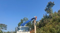 PC Quảng Ngãi: Nỗ lực vượt khó đưa điện lưới quốc gia về với 123 hộ dân Tu Thôn