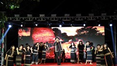 Rực rỡ đêm hội “Kon Tum - Âm vang đại ngàn, khúc ca thống nhất“