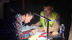 Đắk Lắk: Chặn xe khách chạy 134km/h, tài xế dương tính với ma túy