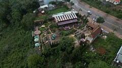 Quán cà phê Trạm Mây ở Măng Đen: Xử phạt rồi, vì sao vẫn tồn tại?
