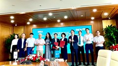 Triển khai các giải pháp hỗ trợ doanh nghiệp Việt Nam phát triển thương mại điện tử