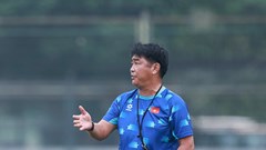 HLV Trần Minh Chiến dẫn dắt đội U16 quốc gia