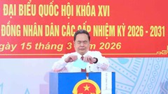 Chủ tịch Quốc hội Trần Thanh Mẫn bỏ phiếu bầu cử tại xã Hóc Môn, TP.HCM