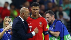 HLV Bồ Đào Nha bảo vệ Ronaldo trước làn sóng chỉ trích
