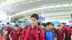 Đội tuyển Việt Nam lên đường sang Indonesia, chuẩn bị cho trận đấu then chốt