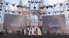 Biển người đổ về “Hàn Quốc thu nhỏ” K-Town trong ngày khai trương