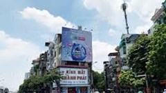  Hạn chế bảng quảng cáo kích cỡ quá lớn 