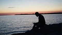 10 lý do khiến bạn luôn nhung nhớ người yêu cũ