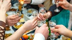  Từ chuyện nợ tiền cơm