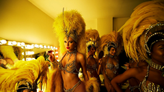 Taylor Swift tái xuất rực rỡ với “The Life of a Showgirl”