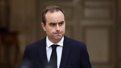 Pháp rơi vào khủng hoảng chính trị sâu sắc khi Thủ tướng Lecornu đột ngột từ chức