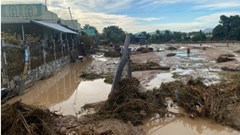 Thông tin thêm nghi hồ chứa ở Lâm Đồng bị vỡ khiến một gia đình bị cuốn trôi