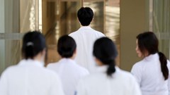 Hàn Quốc đối mặt thách thức về nguồn nhân lực bác sĩ