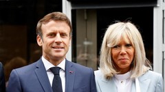 Pháp: 10 người bị kết án vì quấy rối trực tuyến Đệ nhất phu nhân Brigitte Macron