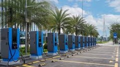  Cần ưu tiên phát triển mạng lưới trạm sạc xe điện
