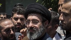 Mojtaba Khamenei – Lãnh tụ Tối cao mới của Iran là ai?