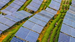 Điện mặt trời bứt tốc, mở ra “kỷ nguyên tăng trưởng xanh”