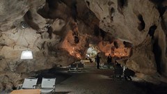 Du khách đam mê trải nghiệm “mất kết nối” tại các hang động Trung Quốc