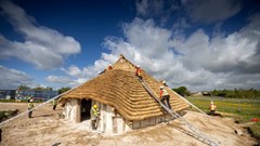 Phục dựng hội trường thời đồ đá mới 4.500 năm tuổi gần Di sản Thế giới Stonehenge