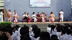   Đưa nghệ thuật vào đời sống học đường