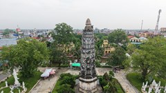  Cởi bỏ cà sa khoác chiến bào