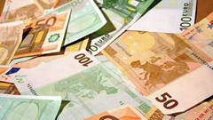 Giá euro xuống dưới 30.000 đồng, ai được lợi?