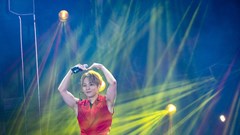 Idol XIUMIN cùng 100.000 khán giả “phá đảo” điểm đến quốc tế mới Vũ Yên