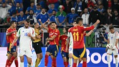 Tây Ban Nha giành vé đi tiếp; HLV Southgate chê bai tuyển Anh nghèo nàn