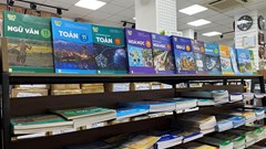 Hà Nội đảm bảo học sinh khó khăn không thiếu sách giáo khoa