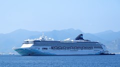 Cảng Quốc tế Cam Ranh đón tàu khách Quốc tế đầu xuân Ất Tỵ 2025