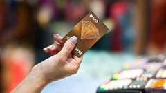 Đón hè rực rỡ cùng loạt ưu đãi hấp dẫn cho chủ thẻ quốc tế SHB