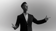 Ca sĩ Đức Tuấn làm mới siêu phẩm âm nhạc Việt trong đại nhạc hội tại T&T City Millennia