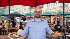 Ba Na Hills mời chuyên gia ẩm thực Đức để “chuẩn hóa” sản phẩm xúc xích đặc trưng