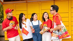 SHB mang tinh thần “Hạnh phúc là người Việt Nam” vào từng món quà tri ân