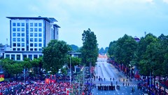 Hà Nội sáng Tổng duyệt Lễ diễu binh, diễu hành: Trời mát dịu, hàng vạn người chào bình minh tại Ba Đình