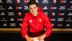 Tin chuyển nhượng bóng đá ngày cuối hè 2025: Man United đón thủ môn mới, nhưng không phải Emiliano Martinez
