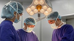 Vinmec Nha Trang tiên phong đưa kỹ thuật phẫu thuật nội soi điều trị ung thư tuyến giáp không sẹo về Khánh Hòa