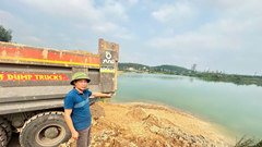 Quảng Ninh: Khởi tố giám đốc doanh nghiệp đổ trái phép bùn thải ra môi trường