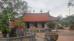 Huyền tích dưới bóng Quếch trăm năm bên bến nước Bạch Đằng