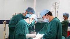 Liên tục tiếp nhận các trường hợp trẻ tai nạn thương tích trong dịp hè