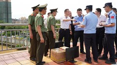 Quảng Ninh: 30 đối tượng người nước ngoài hoạt động lừa đảo công nghệ cao được bàn giao cho Công an Trung Quốc