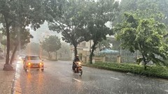 Thời tiết hôm nay 4.8: Hà Nội và nhiều tỉnh Bắc Bộ có mưa lớn